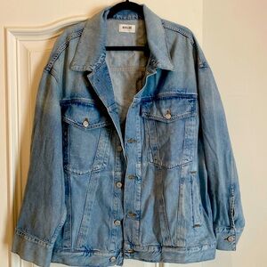Oversized jean jacket. Agolde